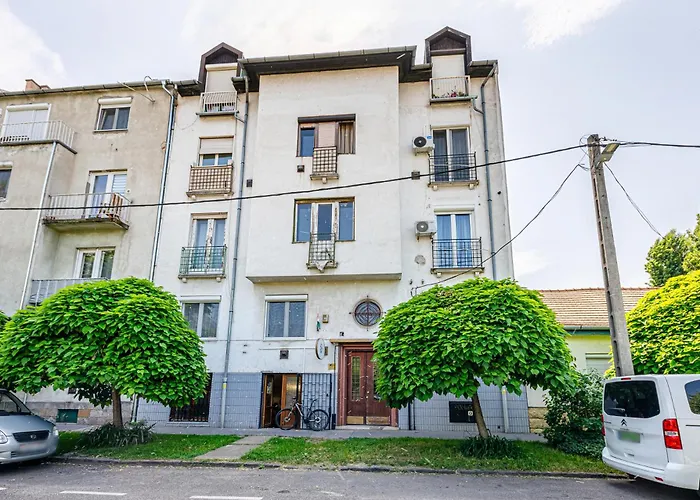 Carina * Budapest